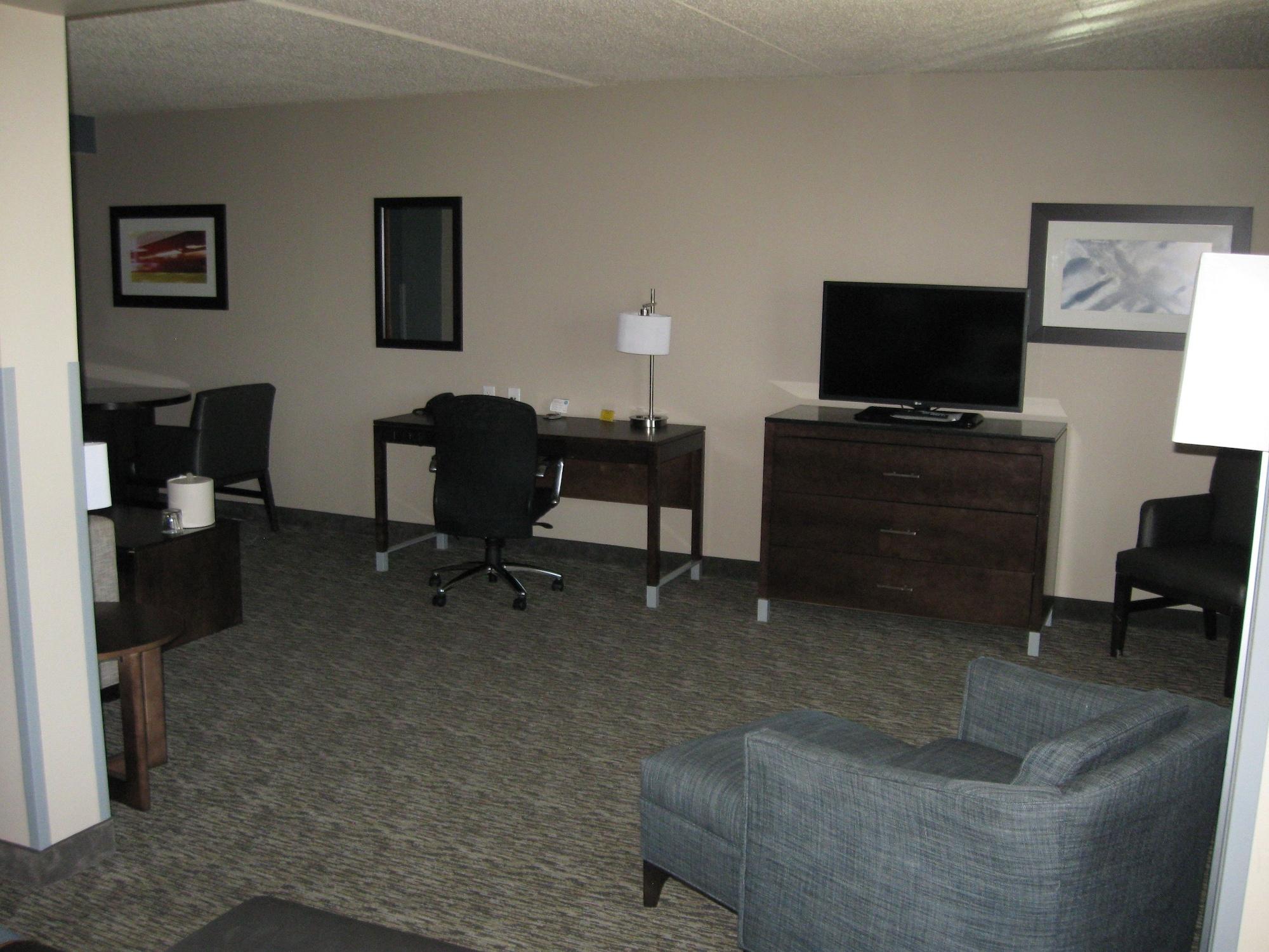 Hotel Wingate By Wyndham Fargo Esterno foto
