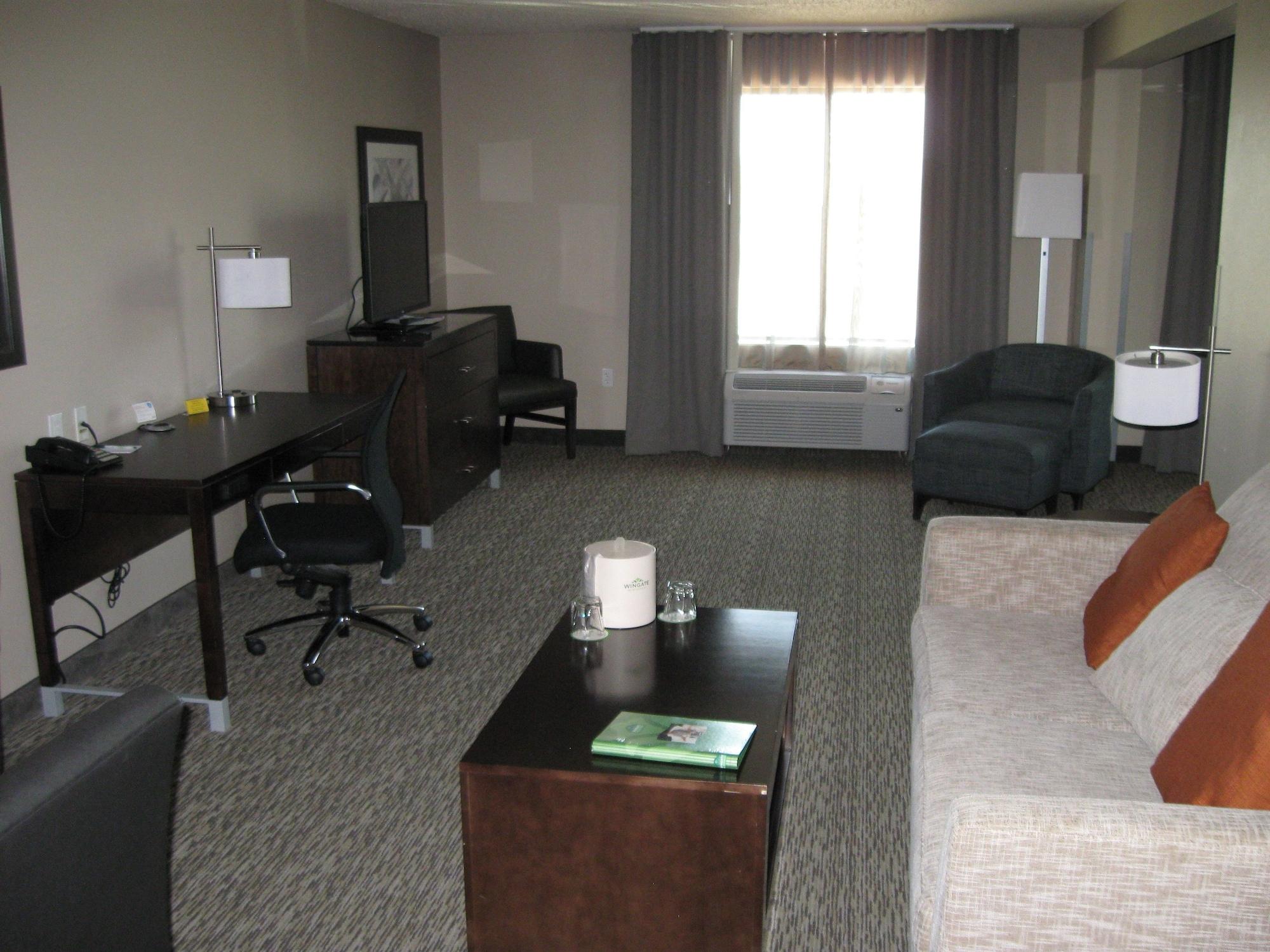 Hotel Wingate By Wyndham Fargo Esterno foto