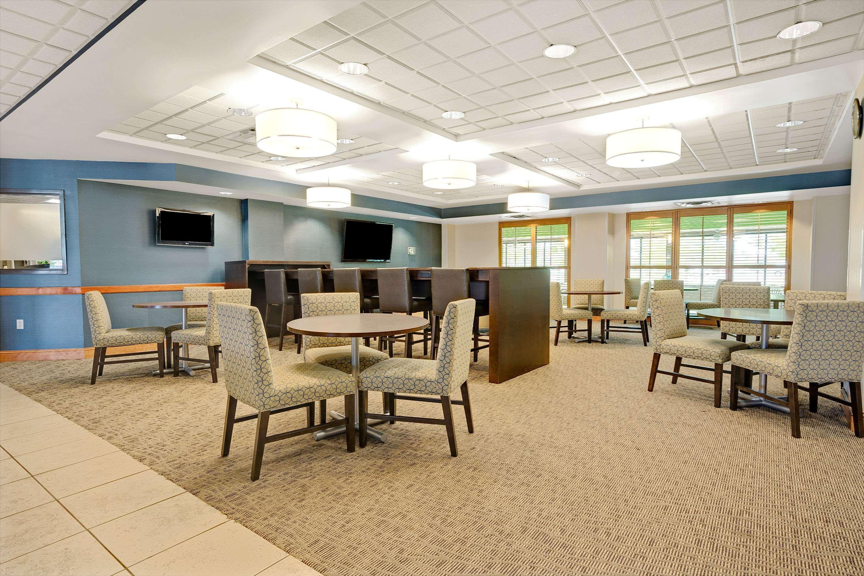 Hotel Wingate By Wyndham Fargo Esterno foto