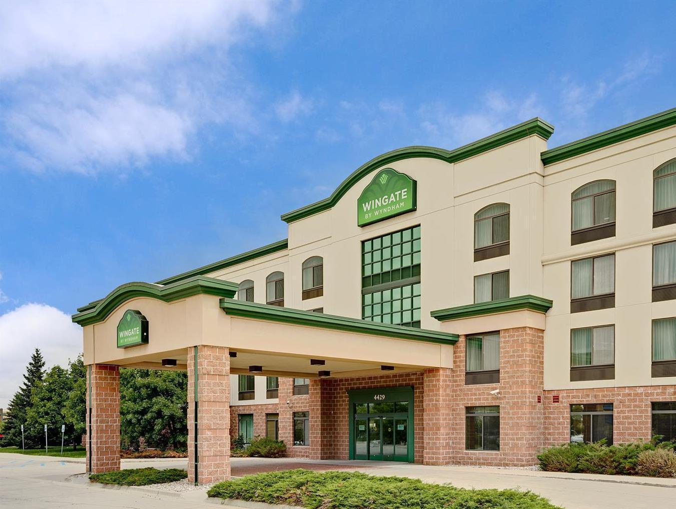 Hotel Wingate By Wyndham Fargo Esterno foto